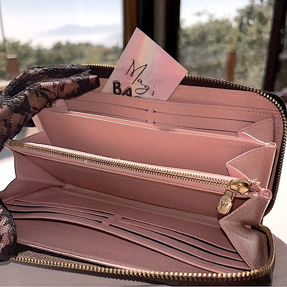 Louis Vuitton: Dog Zippy Monogram LV Leather Clutch Wallet - Picture 8 of 16